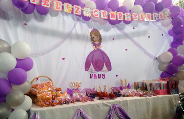 Mesa de postres y dulces